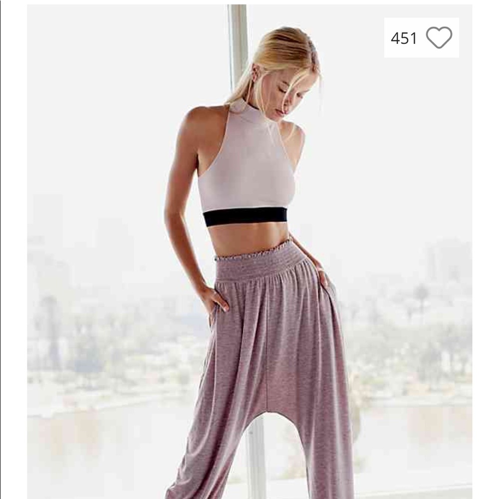 FREE PEOPLE HIGH JUMP CROP